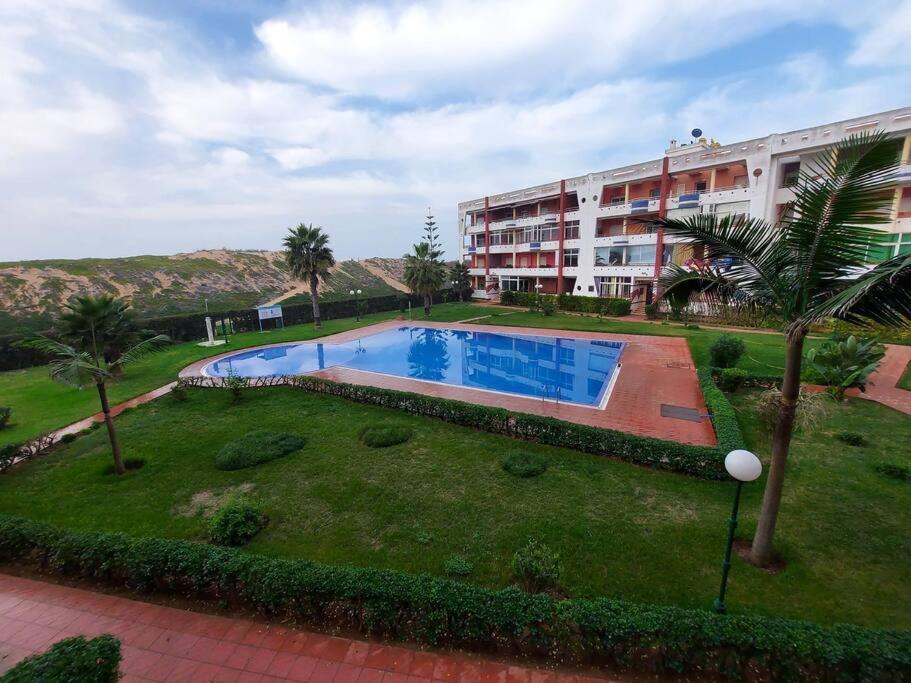 Appartement Avec Piscine Proche De La Plage Mohammedia Exterior photo